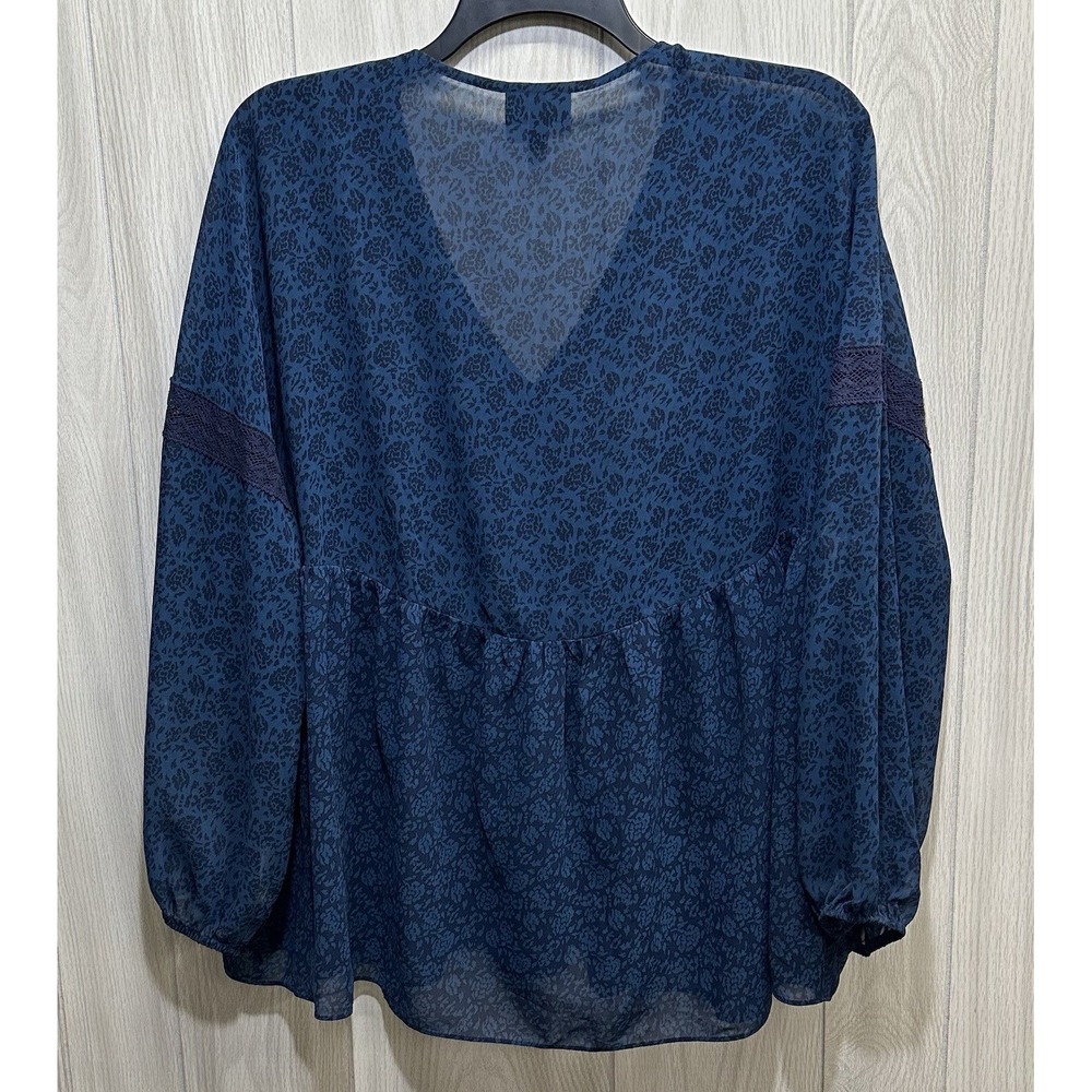LANE BRYANT Women's (Size 18/20) Semi-Sheer Long Sleeve V-Neck Shirt *Stain* - Picture 4 of 6
